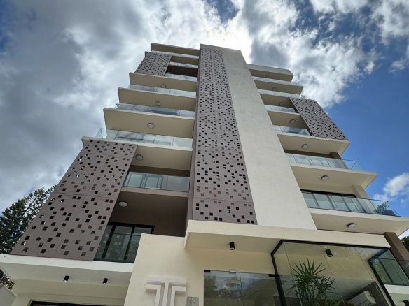 Torre Thiago en la zurza