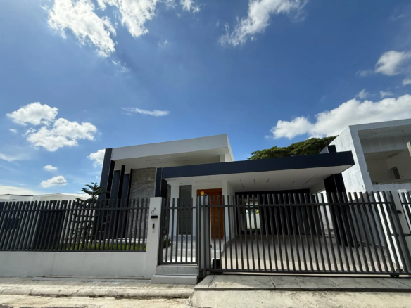Casa en Llanos de Gurabo