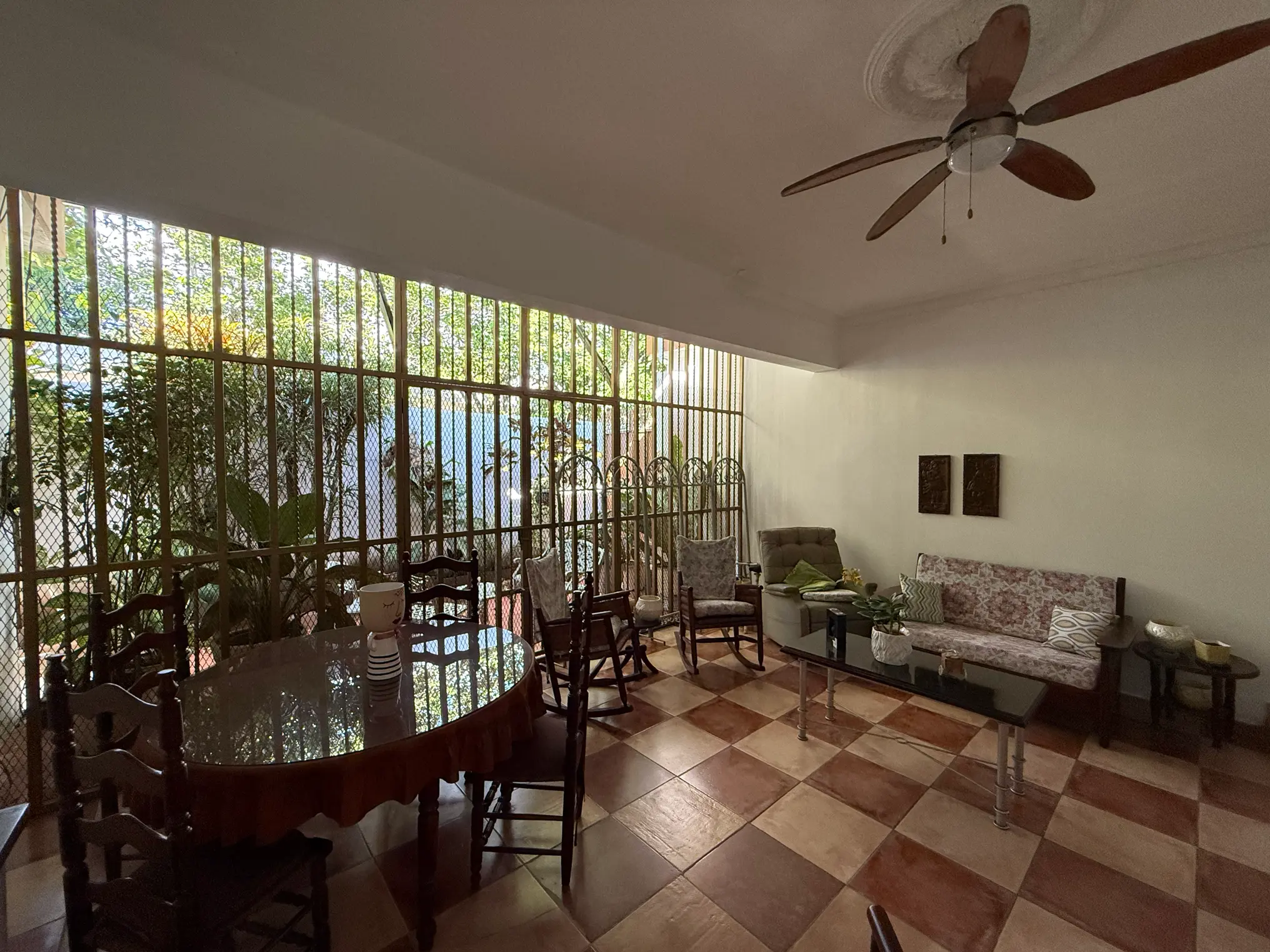 Casa en Llanos de Gurabo (Sr. Rios)